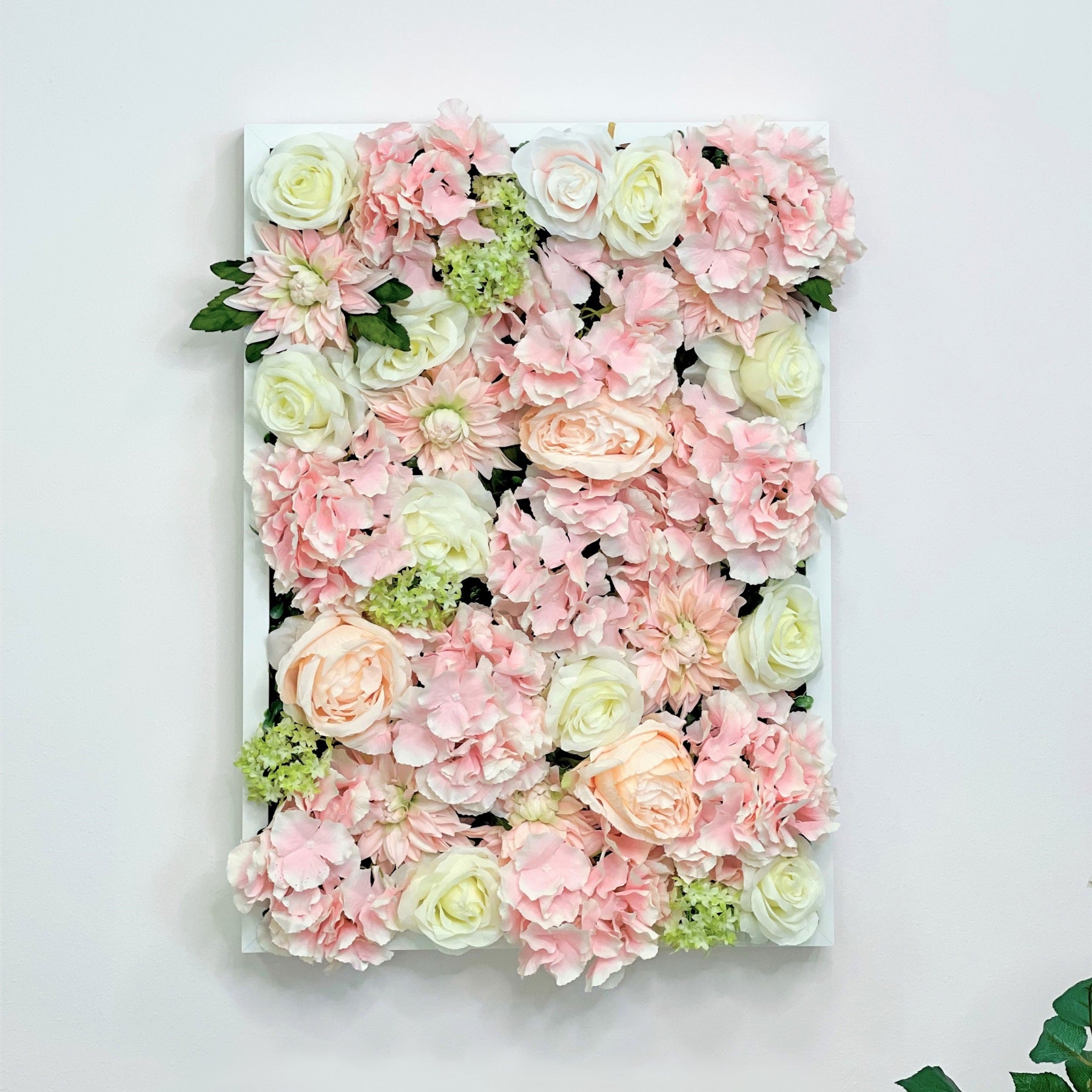 Flowerframe Honeydew – Realtouch-Blüten mit Holzrahmen