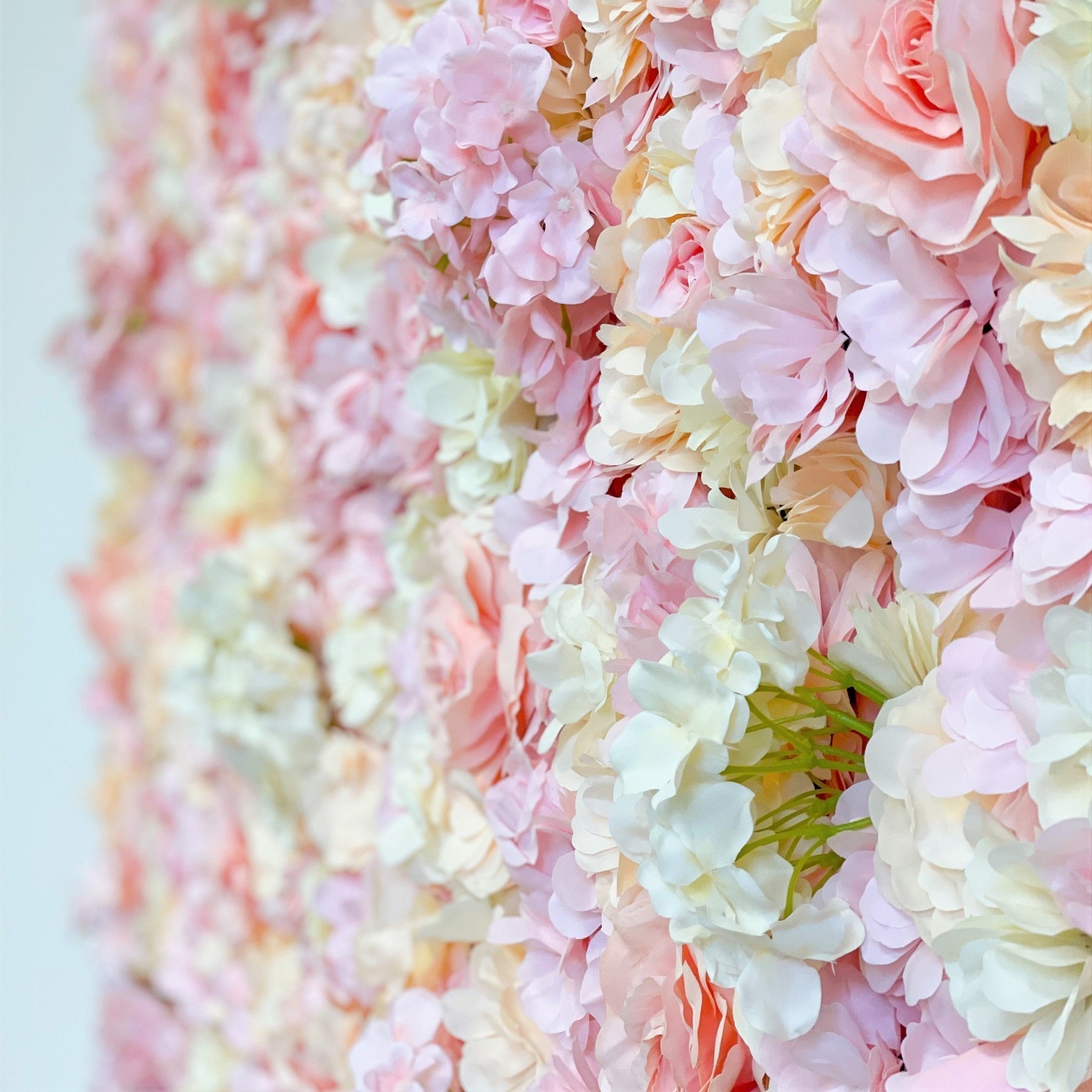 Blumenwand Creamy Cupcake – Realtouch-Blütenwand