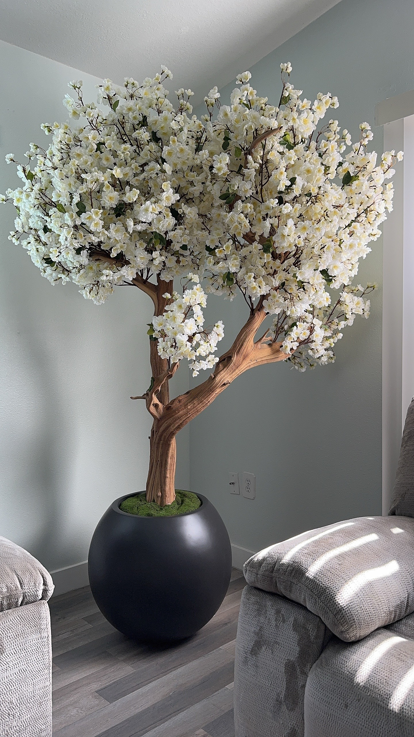 Kirschblütenbaum Weiss Mattschwarz – Kunstbaum mit Realtouch-Blüten
